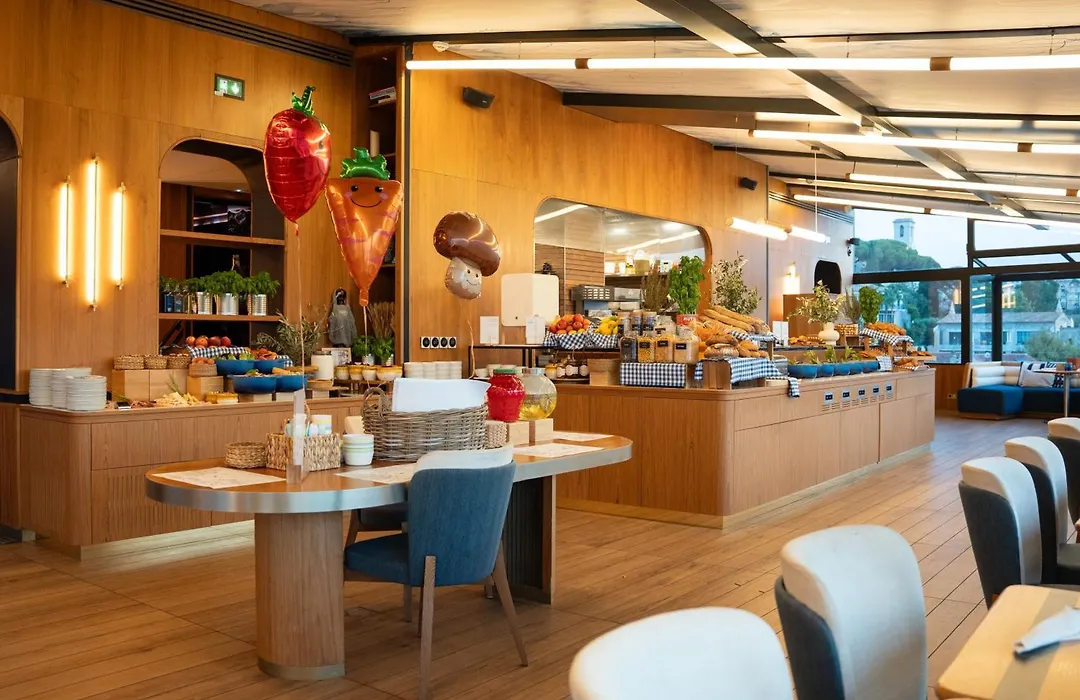 Canopy By Hilton Cannes-1